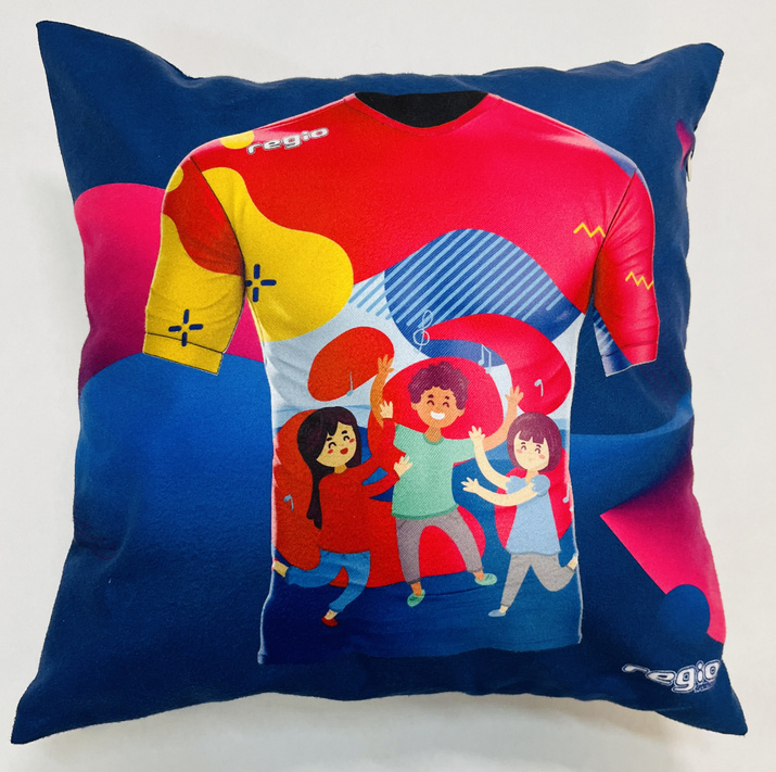 FREESTYLE pillow with print